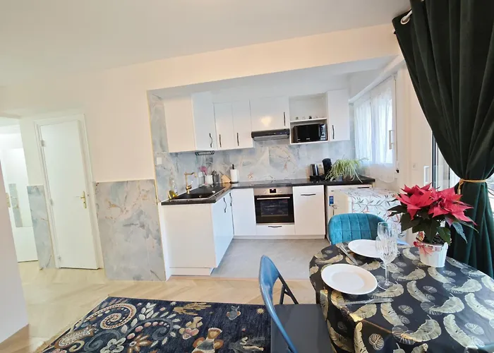 Arc De Triomphe 2 Min Walk Elegant Paris